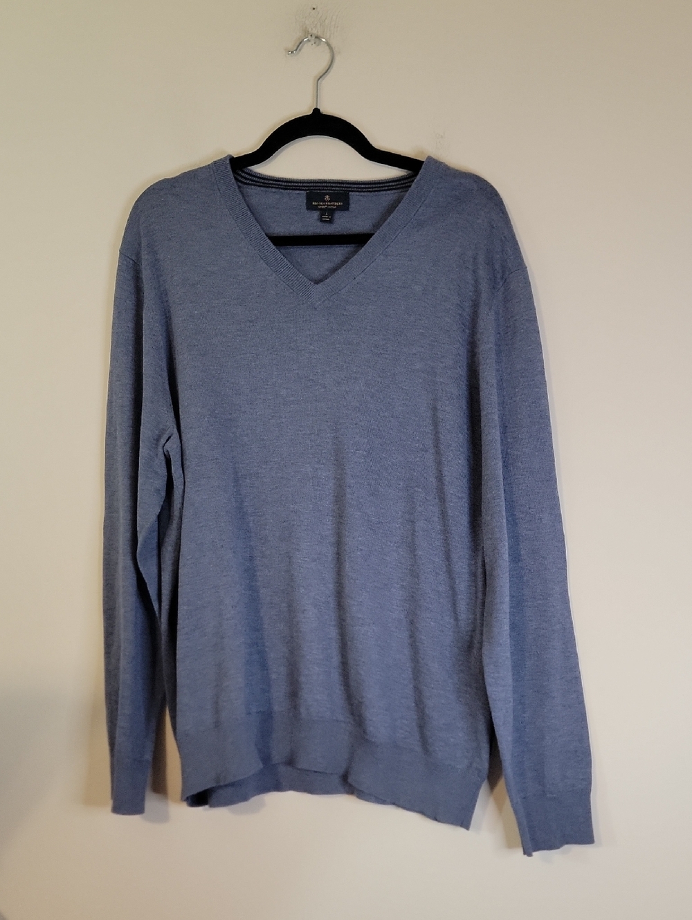 Brooks Brothers Men's Light Blue V-Neck Sweater